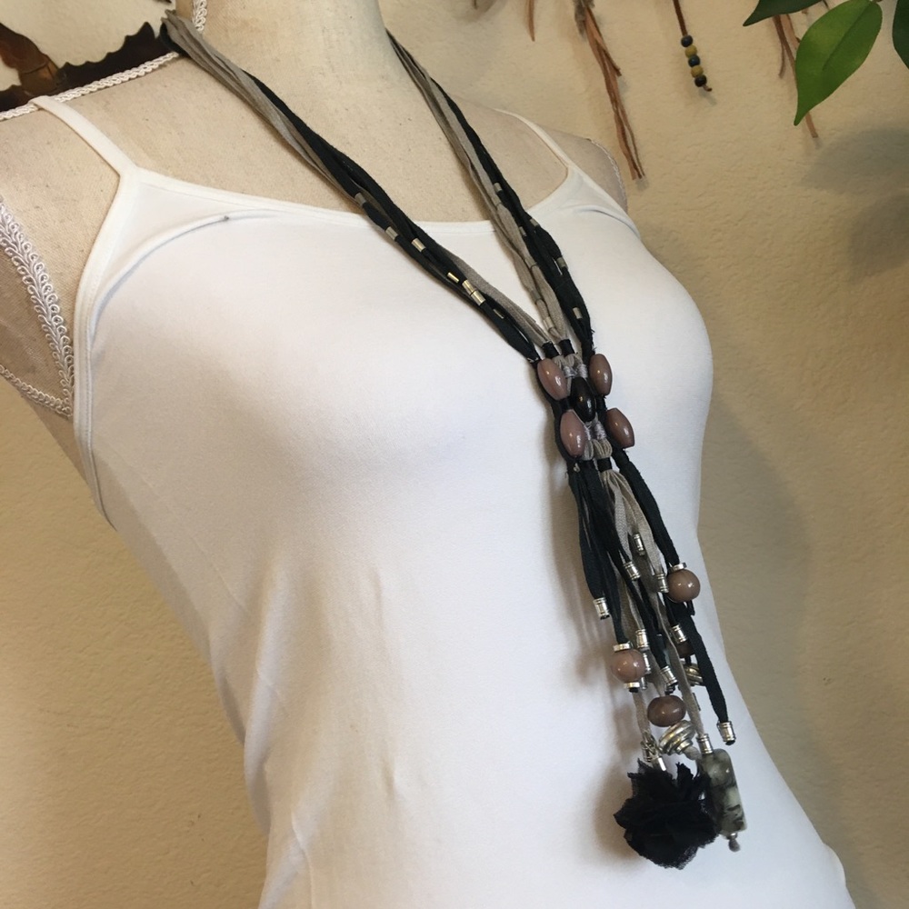 Handmade shoestring lace beaded jewelry set